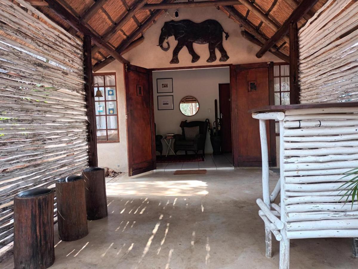South Safari Lodge Marloth Park Exteriör bild