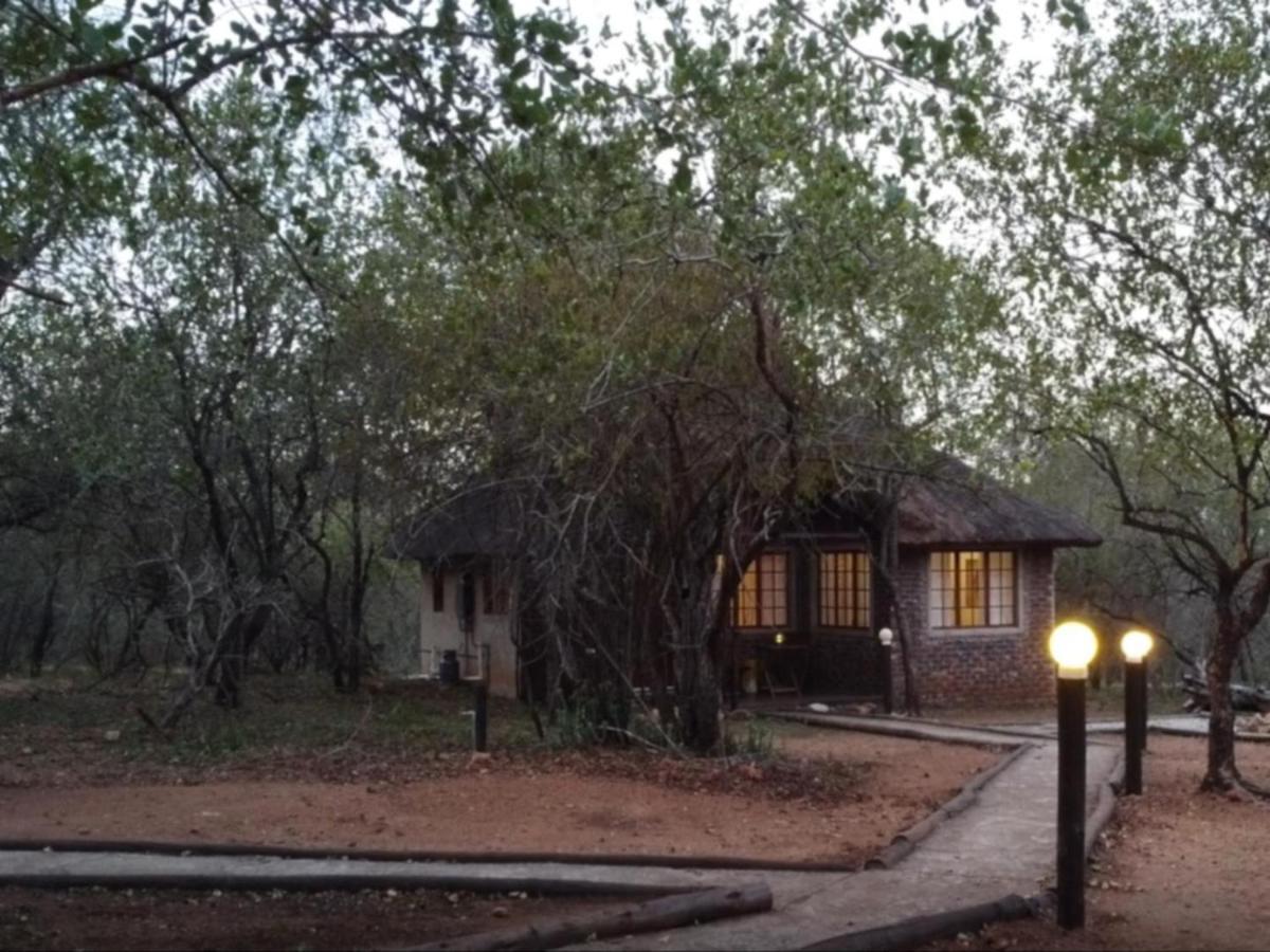 South Safari Lodge Marloth Park Exteriör bild