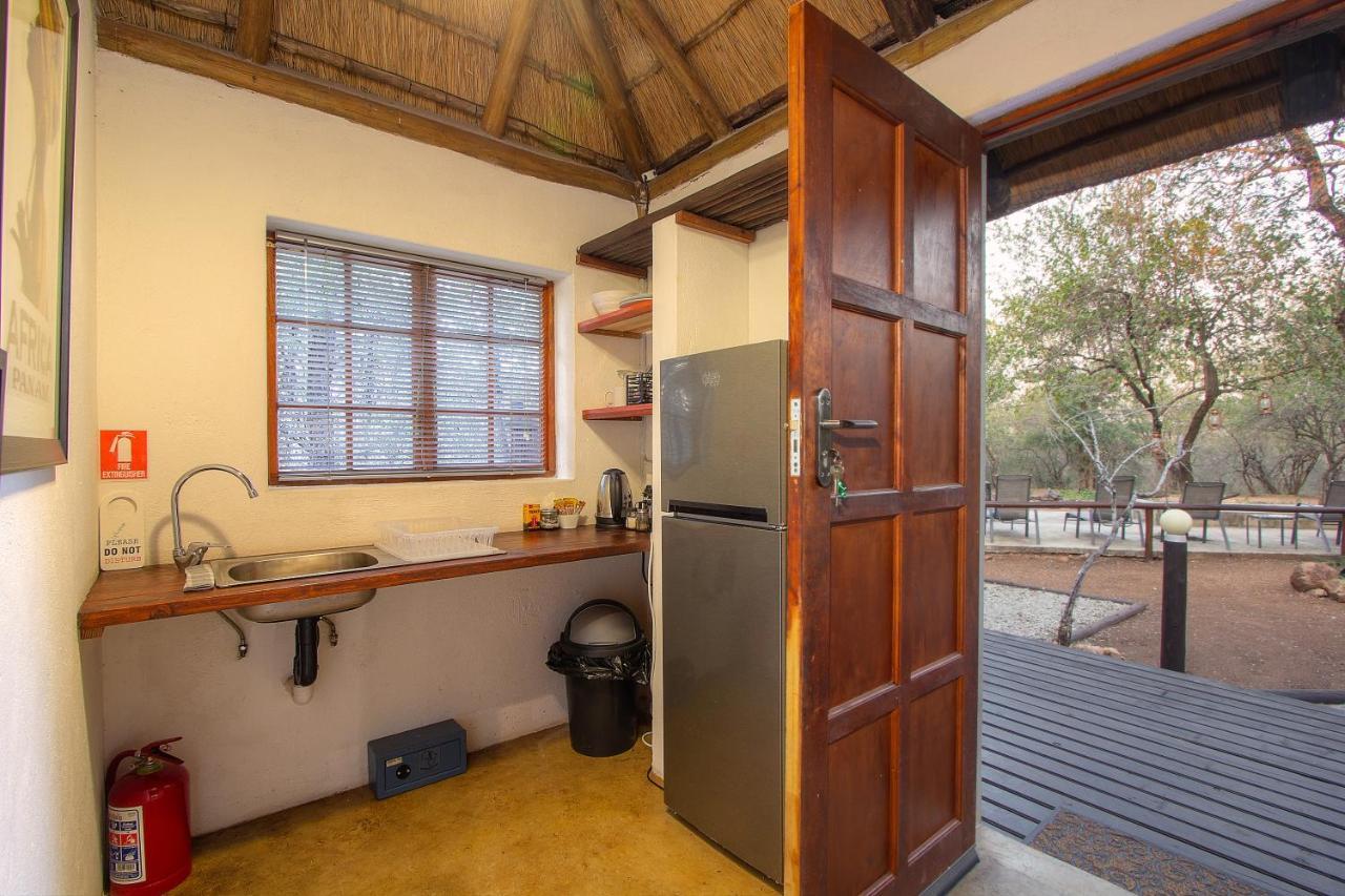 South Safari Lodge Marloth Park Exteriör bild