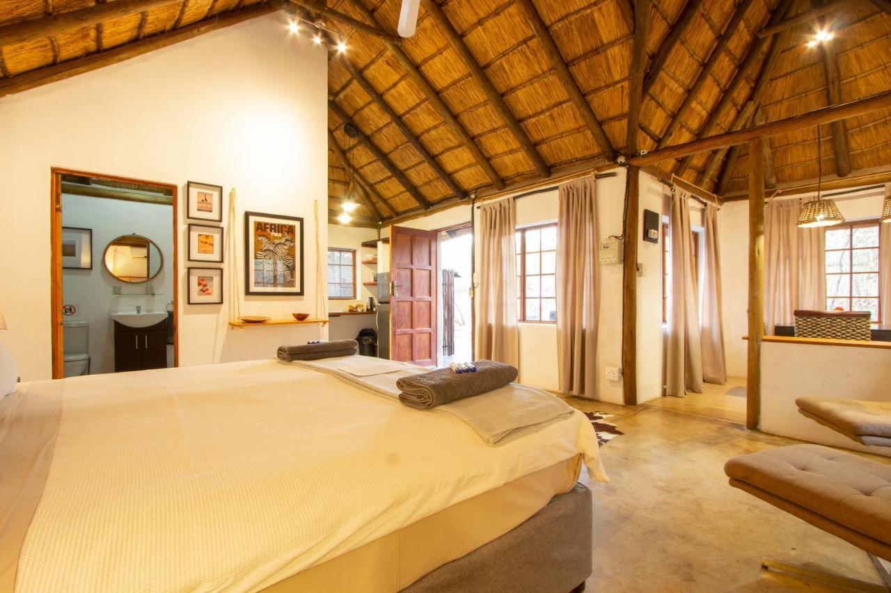 South Safari Lodge Marloth Park Exteriör bild