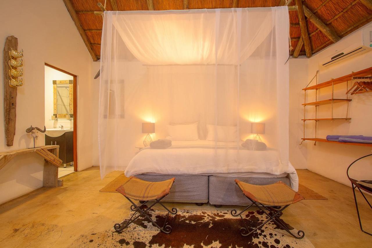 South Safari Lodge Marloth Park Exteriör bild