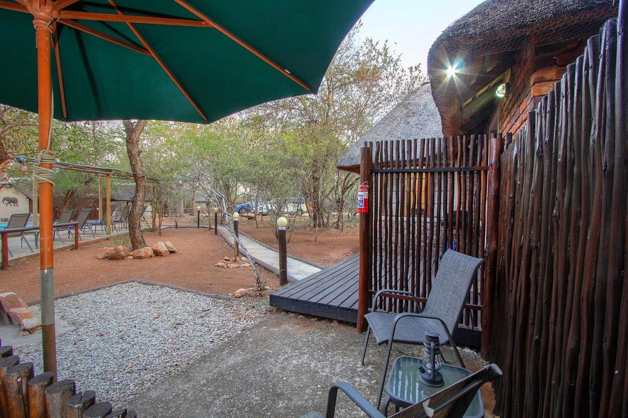 South Safari Lodge Marloth Park Exteriör bild