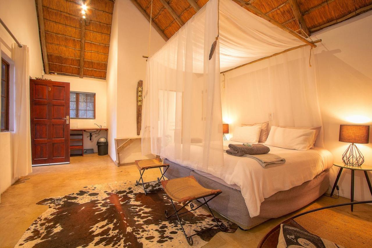 South Safari Lodge Marloth Park Exteriör bild